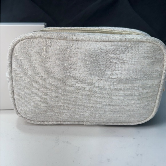 NEW Auth Chanel ✨ Tweed Ivory Makeup Pouch with Box - Picture 5 of 5